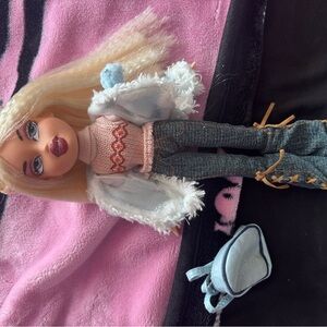 BRATZ WINTER TIME WONDERLAND CLOE